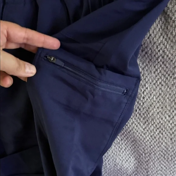 Grey’s Anatomy size XS super stretch joggers - Picture 5 of 7